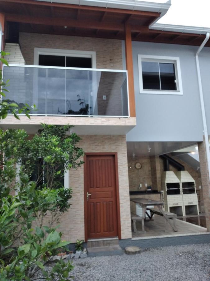 Residencial Perola - Localizado Entre A Pinheira E A Guarda do Embau
